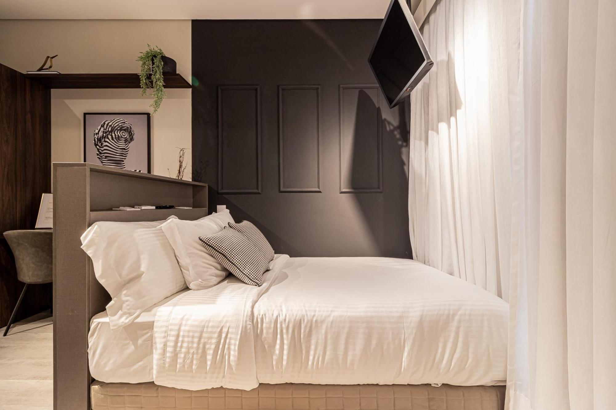 Hotel Iconyc Charlie Ibirapuera 4*
